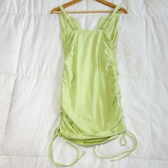 NWOT Oh Polly Zarina Ruched Plunge Bodycon Mini Dress Light Green Size 8 - Picture 9 of 9